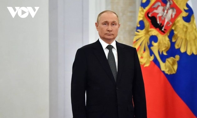 Putin warns of negative impacts of sanctions on Russian economy