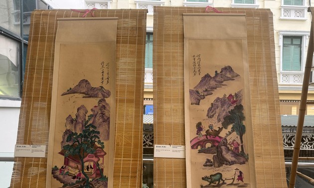 Painting exhibit in Hanoi features 19th-century folk tales