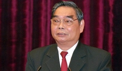 Politbüromitglied Le Hong Anh empfängt Vertreter der Volksgruppen in Lai Chau 