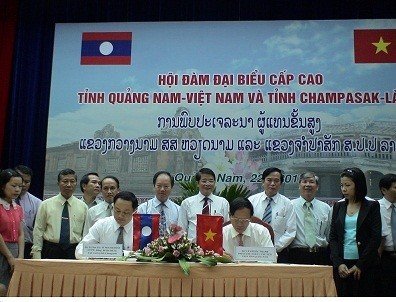 Delegation der laotischen Provinz Champasak besucht die Provinz Dak Lak