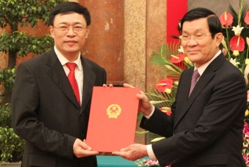 Staatspräsident Truong Tan Sang verleiht Botschafter-Titel an Diplomaten