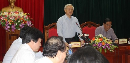 KPV-Generalsekretär Nguyen Phu Trong zu Gast in der Provinz Ha Tinh 