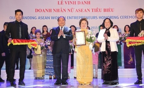 Ehrung der vorbildlichen ASEAN-Unternehmerinnen