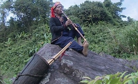 Flötentöne der Bru-Van Kieu im riesigen Truong Son-Gebirge