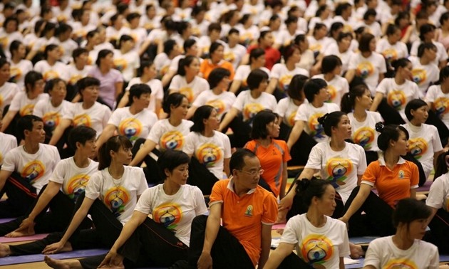 Vietnam begrüßt den internationalen Yoga-Tag