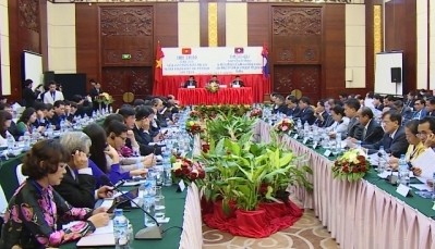 Seminar der Parlamentsbüros von Vietnam und Laos