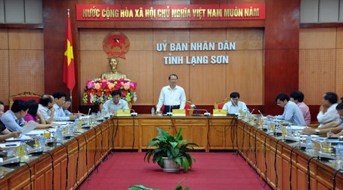 Vize-Premierminister Vu Van Ninh überprüft die Neugestaltung ländlicher Räume in Lang Son