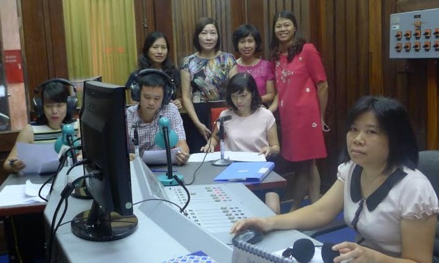 Die Stimme Vietnams hat einen neuen Radio-Kanal für Ausländer
