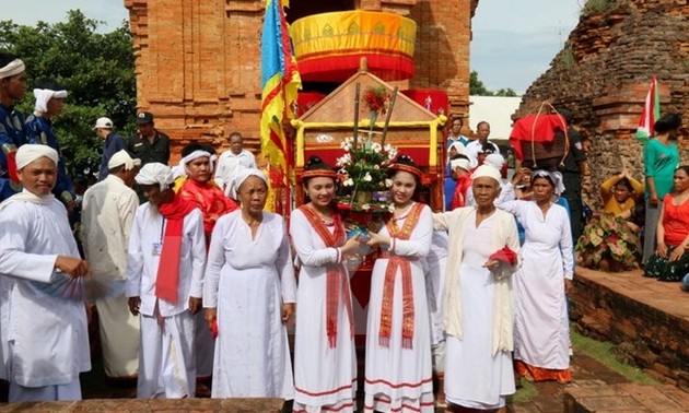 Die Cham-Minderheit in der Provinz Ninh Thuan feiert Kate-Fest