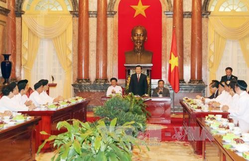Staatspräsident Truong Tan Sang trifft Vertreter des Caodaismus-Vereins
