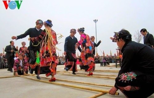 Das Fest zum Regengebet der Lo Lo im Kalkplateau Ha Giang