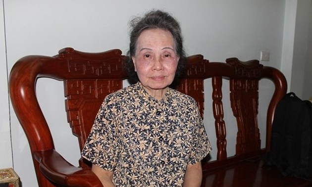 Frau Ta Thi Ngoc Thanh engagiert sich für wohltätige Zwecke