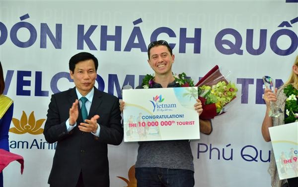 10-millionste Besucher wird auf der Insel Phu Quoc empfangen 