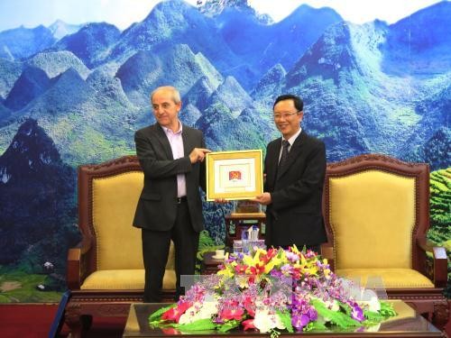 Der Generalsekretär der kommunistischen Partei Italiens besucht die Provinz Ha Giang