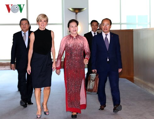 Die vietnamesische Parlamentspräsidentin Nguyen Thi Kim Ngan trifft die australische Außenministerin