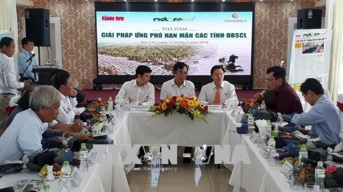 Gespräch über Maßnahme gegen Dürre und Versalzung im Mekong-Delta