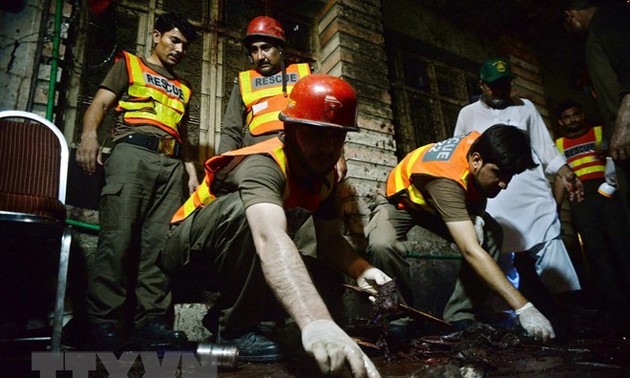 Mindestens 13 Tote bei einem Selbstmordanschlag in Pakistan