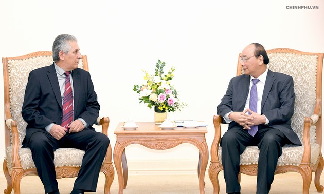 Premierminister Nguyen Xuan Phuc empfängt den Generalsekretär des Weltgewerkschaftsbunds