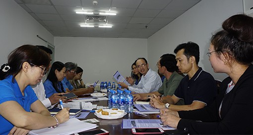Acht Holz-Unternehmen in Binh Duong nehmen an NIRF-Projekt teil