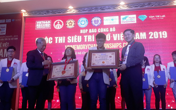 Der erste „Supergedächtnis“-Wettbewerb in Vietnam