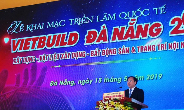 Mehr als 300 Unternehmen nehmen an der internationalen Messe Vietbuild Da Nang teil
