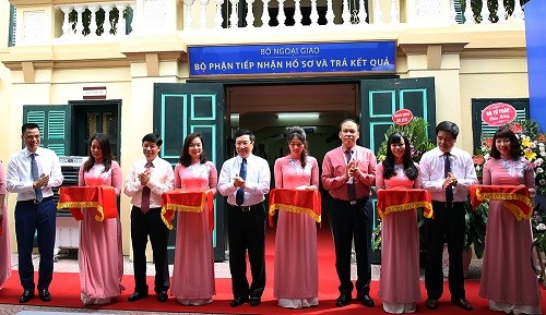 Eröffnung der „Ein-Tür-Abteilung” im vietnamesischen Außenministerium
