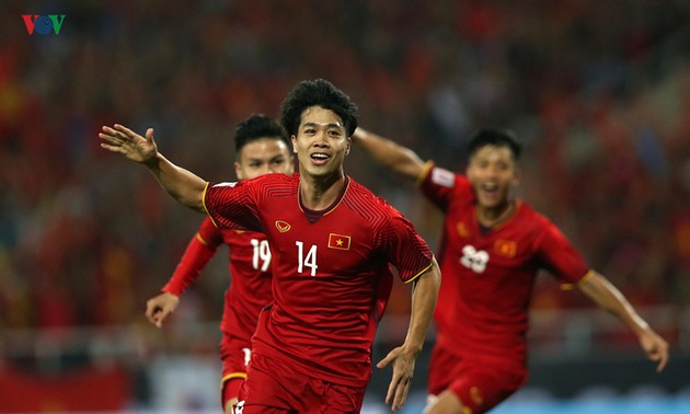 Der vietnamesische Stürmer Cong Phuong wird für den belgischen Fußballklub Sint-Truidense spielen