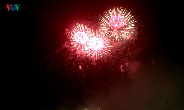  „Flüsse erzählen Geschichte” beendet das erfolgreiche Feuerwerk-Fest in Da Nang