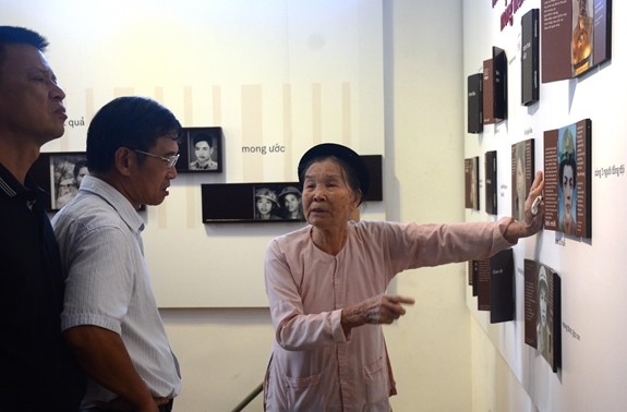 Fotoausstellung „Erinnerung an gefallene Soldaten des Dorfes Lai“