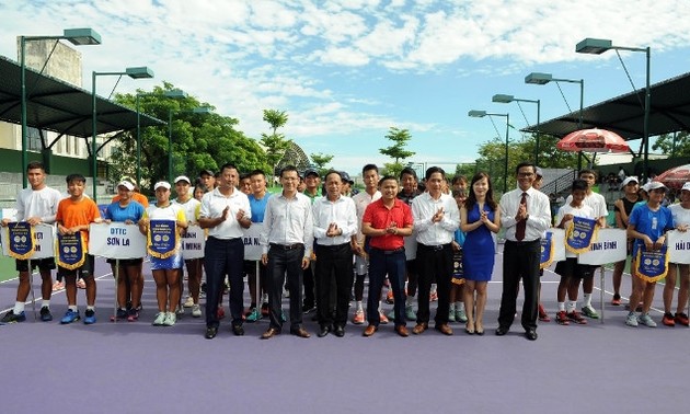 Eröffnung des Tennis-Turniers für Frauen und Männer 2019