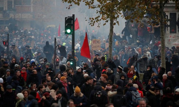 Die französische Regierung will die Streikkrise lösen