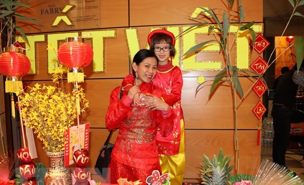 Der Verband der vietnamesischen Studenten in Berlin feiert das Neujahrsfest Tet