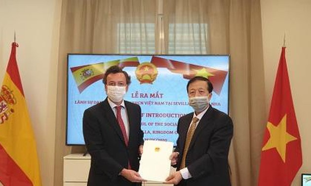 Ernennung des vietnamesischen Honorarkonsuls in Sevilla in Spanien