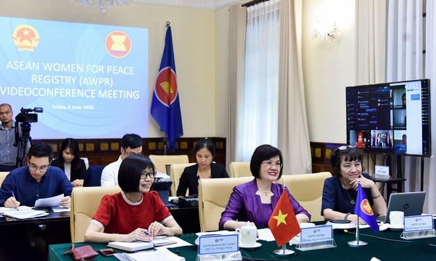 Online-Sitzung der ASEAN-Frauengruppe für den Frieden