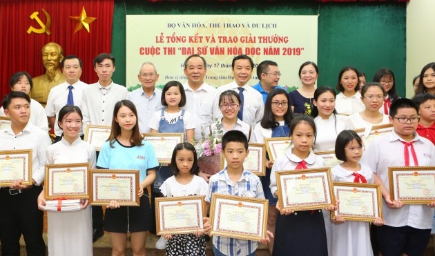 Der Wettbewerb „Botschafter für Lesekultur 2020” in Hanoi gestartet