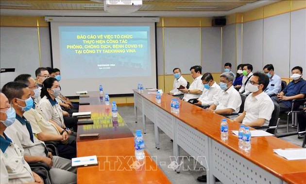 Vize-Premierminister Vu Duc Dam überprüft die Covid-19-Prävention in Dong Nai