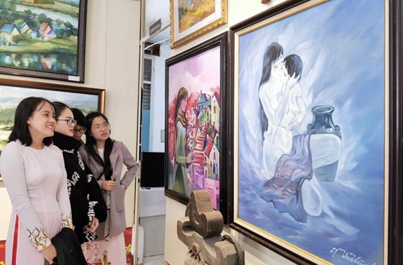 60 Kunstwerke werden in der Ausstellung in Lam Dong präsentiert
