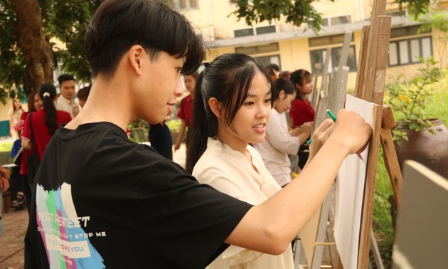 Schüler in der Provinz Thua Thien Hue beteiligen sich an Kunstwettbewerb 