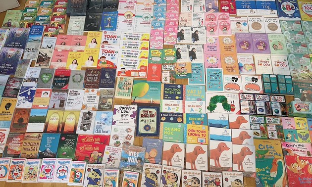 Buchladen „Bücherwurm” und der Wunsch „Bücher für Auslandsvietnamesen weltweit“