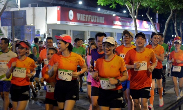 Mehr als 1500 Menschen beteiligen sich an Rennen in Ho-Chi-Minh-Stadt