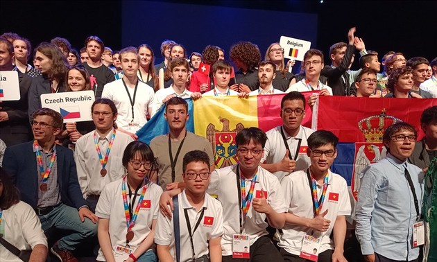Vietnam gewinnt drei Medaillen bei europäischer Physikolympiade 
