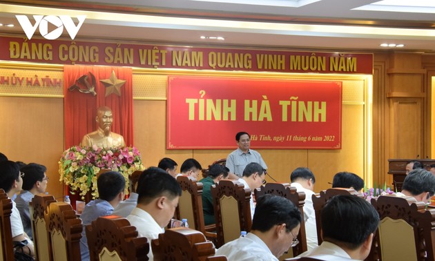 Premierminister Pham Minh Chinh tagt mit Verwaltern der Provinz Ha Tinh