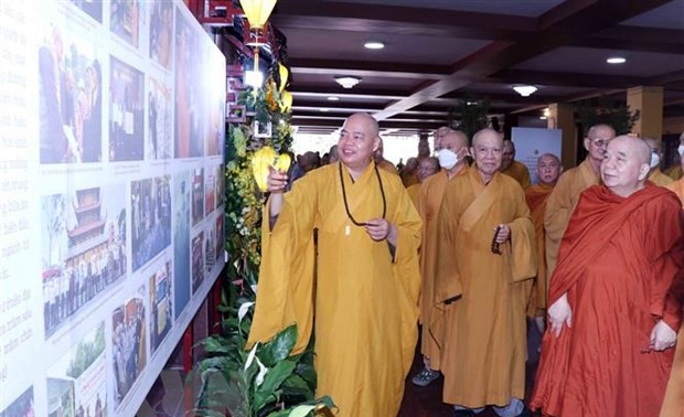 Ausstellung „40 Jahre Aufbau und Entwicklung des Buddhismus in Ho-Chi-Minh-Stadt“