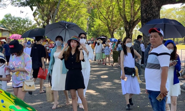 Immer mehr Touristen kommen nach Hue zum Festival 2022
