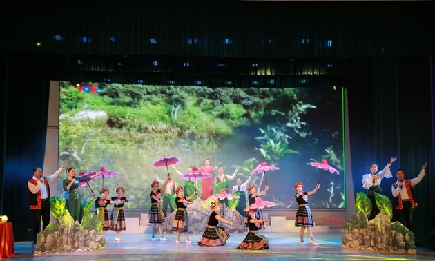 Der Festtag der vorbildlichen Kultur-Wohngebiete in der Provinz Son La