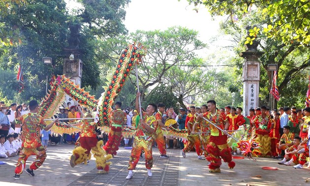 Zahlreiche Aktivitäten zum Fest im Tempel der Tran-Könige in Nam Dinh