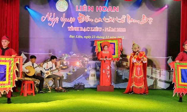 Eröffnung des Festivals von Don Ca Tai Tu in Südvietnam