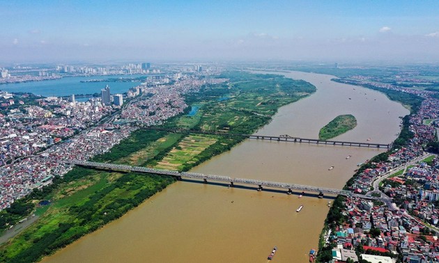 Das Delta des Roten Flusses zu führendem Wirtschaftsgebiet entwickeln