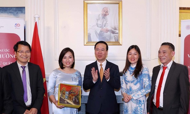 Staatspräsident Vo Van Thuong ist zur Krönung von Charles III. in London eingetroffen