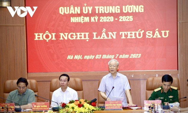 KPV-Generalsekretär Nguyen Phu Trong leitet die Sitzung der Parteileitung der Armee
